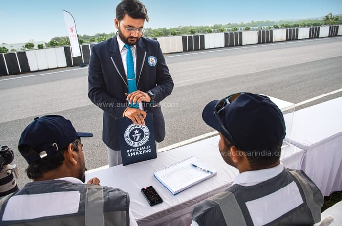 Feature: Smashing a Guinness World Records Title on a Vida V1 Pro